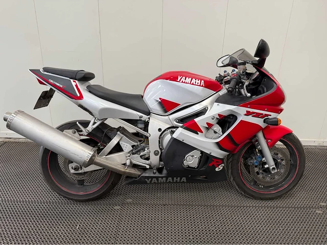 Yamaha - r6 - sport - motorfiets - 1999 - afbeelding 14 van  19