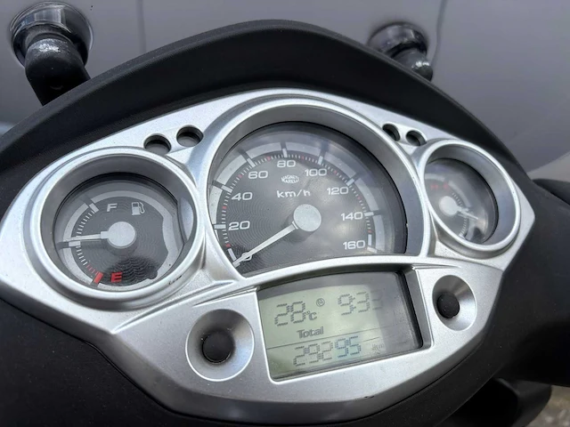 Yamaha - scooter - 250 x-city - mt-hp-23 - afbeelding 10 van  10