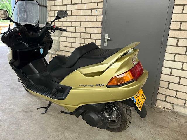 Yamaha - scooter - yp 250 dx majesty - scooter - 1999 - afbeelding 12 van  18