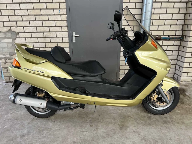 Yamaha - scooter - yp 250 dx majesty - scooter - 1999 - afbeelding 13 van  18