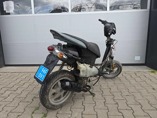 Yamaha - snorscooter - jog rr - restanten 94fdv1 - afbeelding 5 van  7