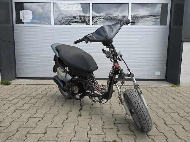 Yamaha - snorscooter - jog rr - restanten 94fdv1 - afbeelding 4 van  7