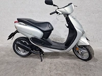Yamaha - snorscooter - neo's - 25km - afbeelding 1 van  6