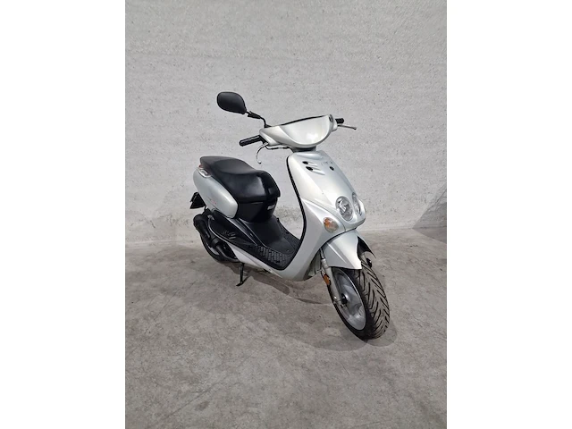 Yamaha - snorscooter - neo's - 25km - afbeelding 4 van  6