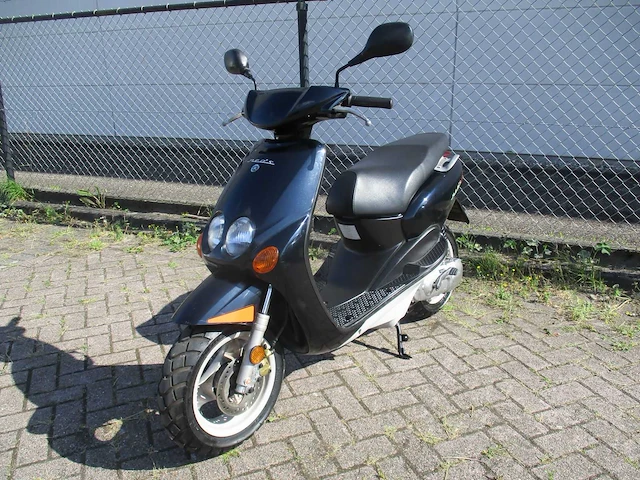 Yamaha - snorscooter - neo's 2 takt - scooter - afbeelding 4 van  11