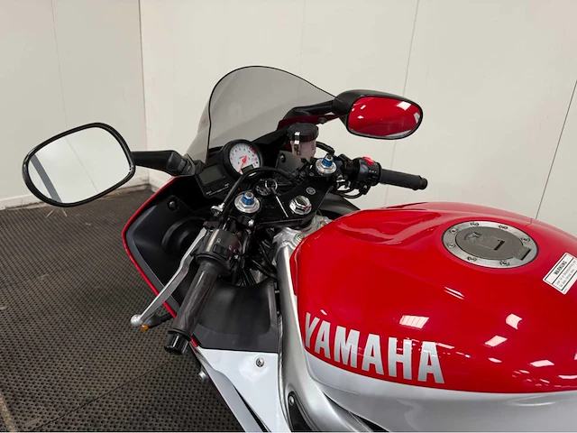 Yamaha - sport - r6 - motorfiets - 1999 - afbeelding 16 van  17