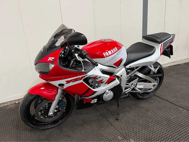 Yamaha - sport - r6 - motorfiets - 1999 - afbeelding 3 van  17