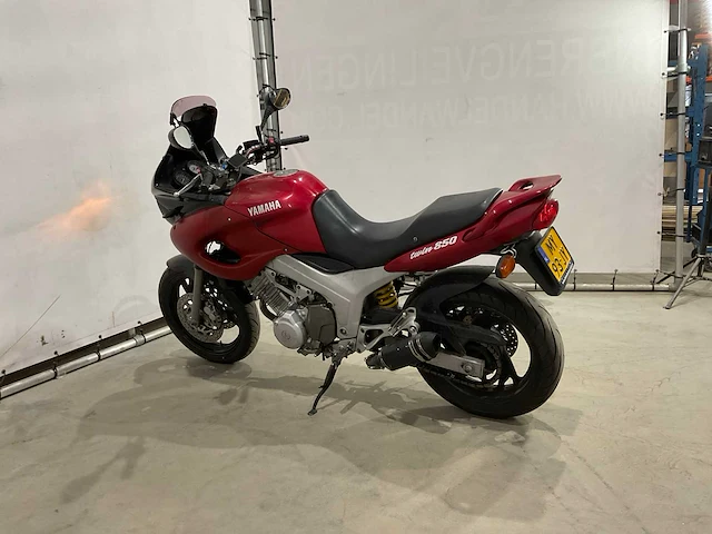Yamaha - tour - tdm 850 - motorfiets - afbeelding 11 van  16