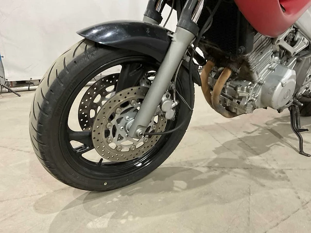 Yamaha - tour - tdm 850 - motorfiets - afbeelding 14 van  16