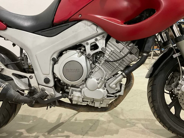 Yamaha - tour - tdm 850 - motorfiets - afbeelding 16 van  16