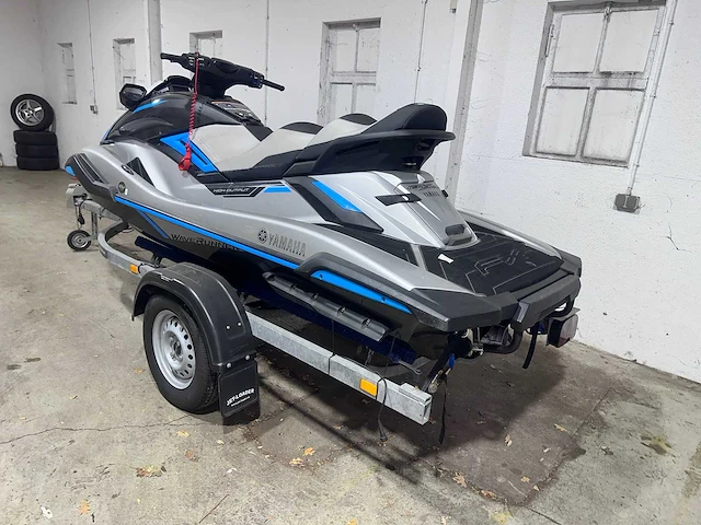 Yamaha - waverunner fx cruiser + trailer - 2023-03-17 - afbeelding 3 van  27