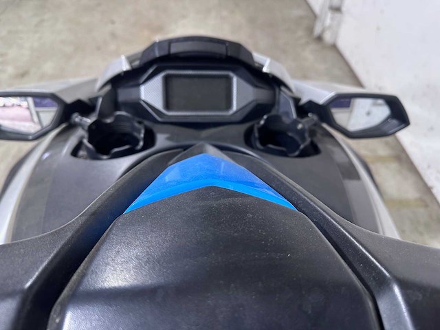 Yamaha - waverunner fx cruiser + trailer - 2023-03-17 - afbeelding 3 van  27