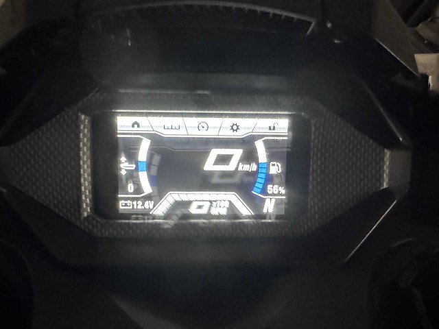 Yamaha - waverunner fx cruiser + trailer - 2023-03-17 - afbeelding 4 van  27