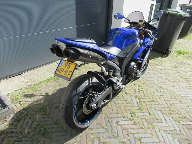 Yamaha - yzf-r1 - motorcycle - afbeelding 2 van  5