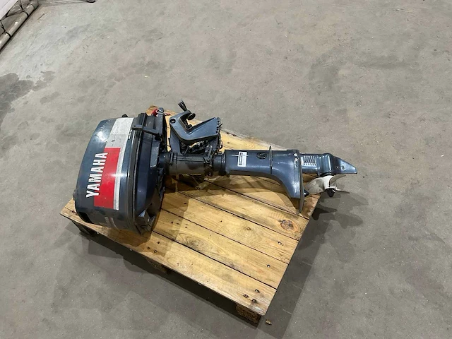 Yamaha 4 buitenboordmotor - afbeelding 3 van  6