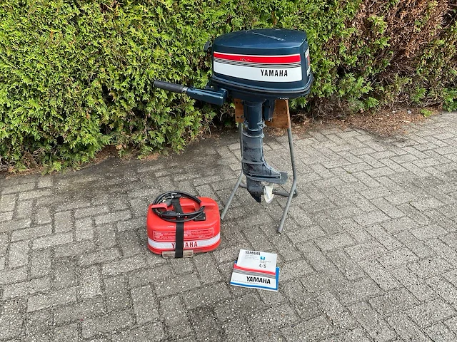 Yamaha 5cs buitenboordmotor - afbeelding 1 van  9
