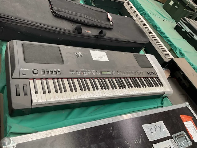 Yamaha cp300 piano - afbeelding 2 van  6