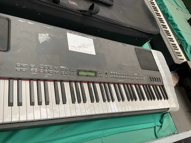 Yamaha cp300 piano - afbeelding 4 van  6