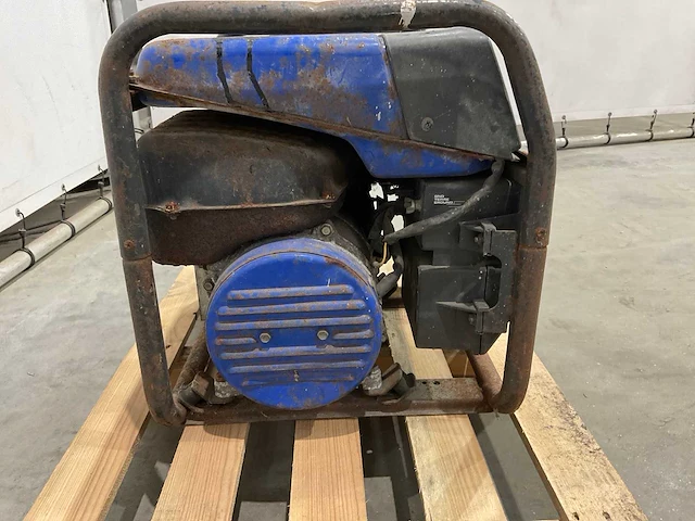 Yamaha ef2100 generator - afbeelding 6 van  10