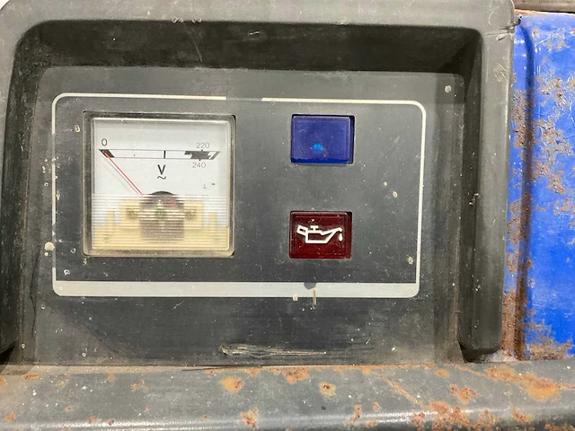 Yamaha ef2100 generator - afbeelding 8 van  10