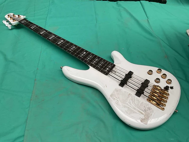 Yamaha electrische gitaar - afbeelding 1 van  5