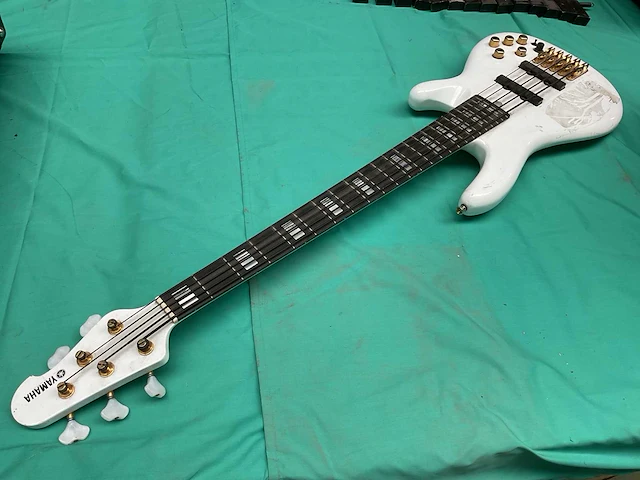 Yamaha electrische gitaar - afbeelding 4 van  5