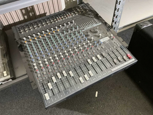 Yamaha emx5016cf digitale mengtafel - afbeelding 1 van  4