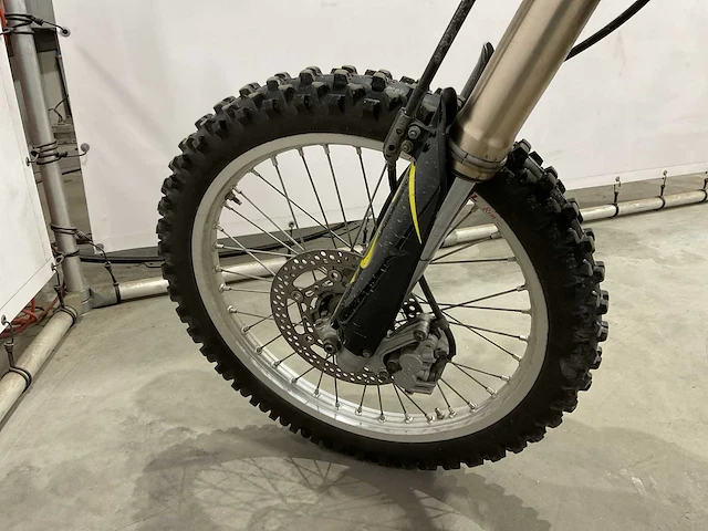 Yamaha enduro motorfiets - afbeelding 4 van  17