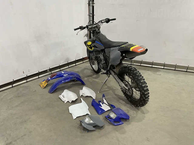 Yamaha enduro motorfiets - afbeelding 12 van  17