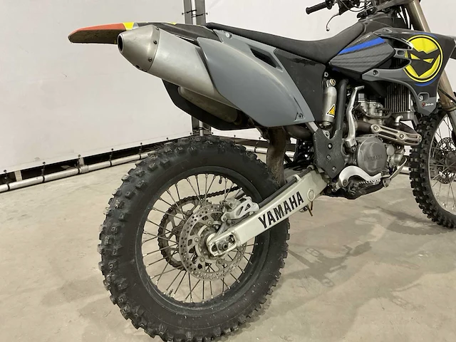 Yamaha enduro motorfiets - afbeelding 15 van  17