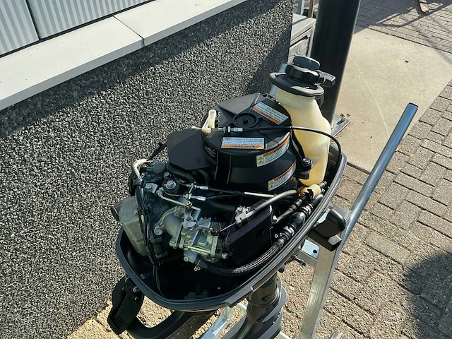 Yamaha fourstroke buitenboordmotor 6pk - afbeelding 2 van  11