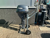 Yamaha fourstroke buitenboordmotor 9.9pk - afbeelding 1 van  10