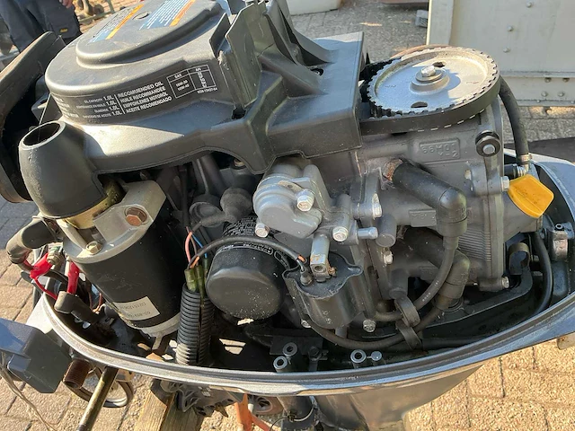 Yamaha fourstroke buitenboordmotor 9.9pk - afbeelding 8 van  9
