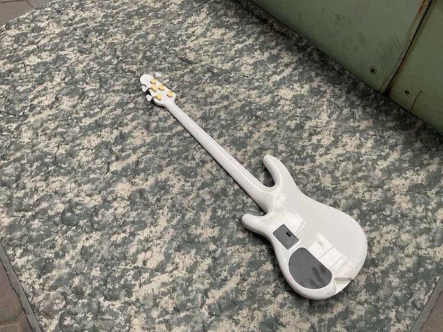 Yamaha gitaar - afbeelding 6 van  7