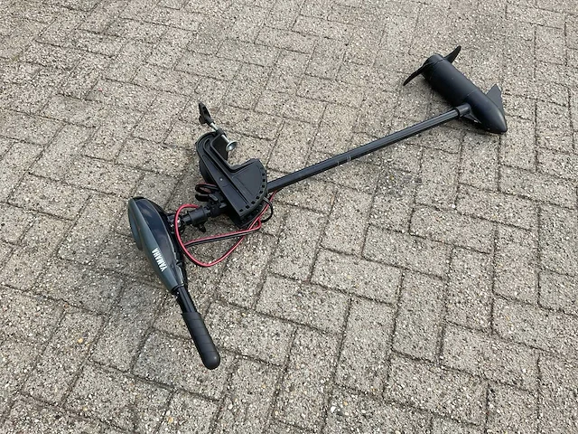 Yamaha m18 e-drive buitenboordmotor - afbeelding 1 van  8
