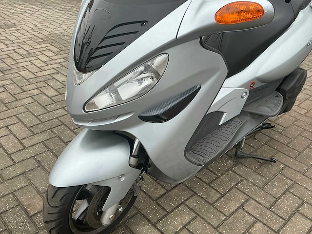 Yamaha malaguti s50 motorscooter - afbeelding 18 van  18