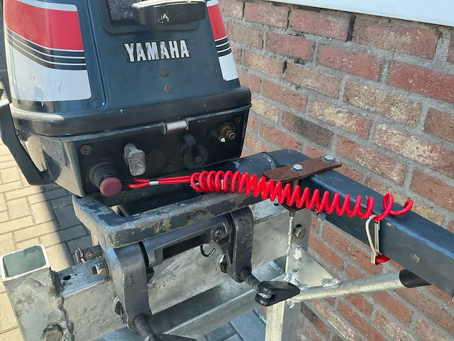 Yamaha marine buitenboordmotor 8pk - afbeelding 3 van  7