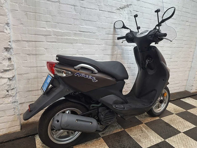 Yamaha neos 25 km snorscooter 4takt - afbeelding 5 van  7