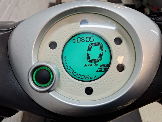 Yamaha neos 45 km bromscooter 4takt - afbeelding 4 van  7