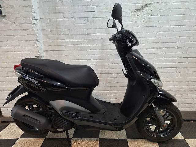 Yamaha neos 45 km bromscooter 4takt - afbeelding 6 van  7
