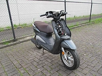 Yamaha neo's (scooter alleen bedoeld voor onderdelen!) - bromscooter - injectie - scooter - afbeelding 7 van  11