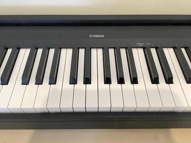 Yamaha p-145b piano - afbeelding 3 van  5