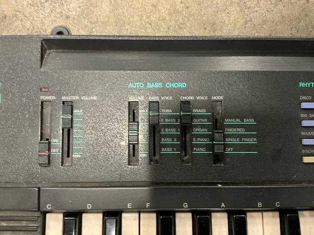 Yamaha psr-16 keyboard - afbeelding 4 van  10