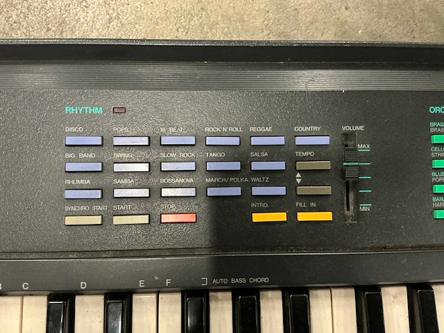 Yamaha psr-16 keyboard - afbeelding 5 van  10