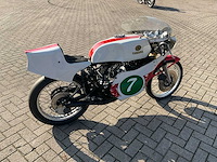 Yamaha race tz 250 motorfiets - afbeelding 23 van  25