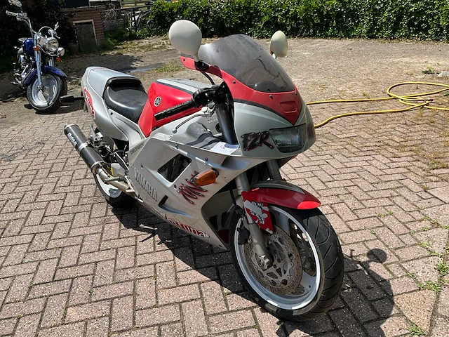 Yamaha sport fzr 1000 motorfiets - afbeelding 1 van  17