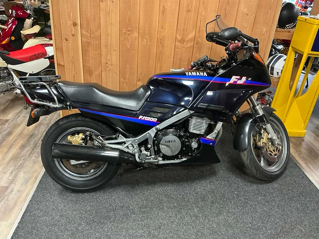 Yamaha tour fj 1200 motorfiets - afbeelding 1 van  11