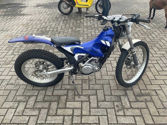 Yamaha trial 250cc motorfiets - afbeelding 11 van  14