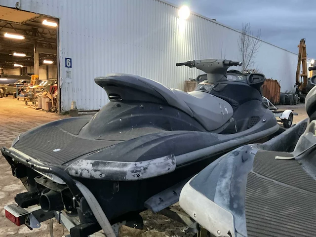 Yamaha waverunner waterscooter op aanhanger (2x) - afbeelding 11 van  22