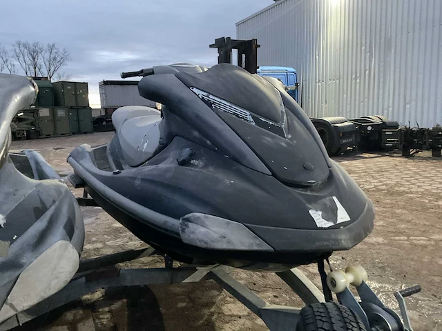 Yamaha waverunner waterscooter op aanhanger (2x) - afbeelding 12 van  22